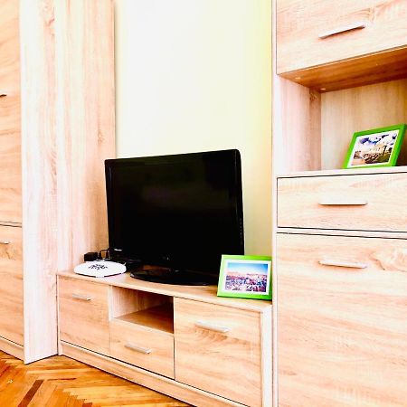 Apartment Near Opera On Horodotska 11 Λβιβ Εξωτερικό φωτογραφία